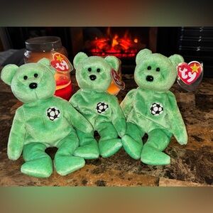⚽ Ty Beanie Baby Kicks Soccer Bear Trio 1998 Collectible Plush Set